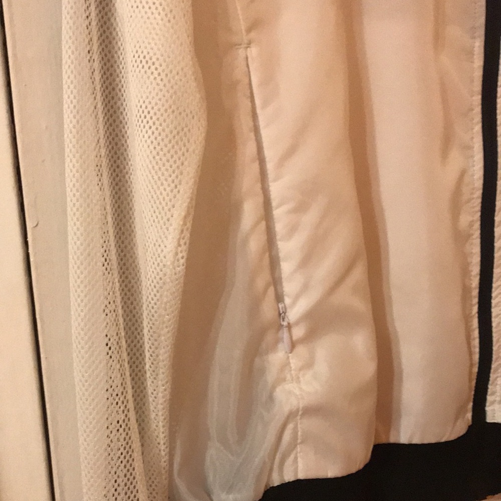 Fabletics Lightweight Jacket Xl - image 3